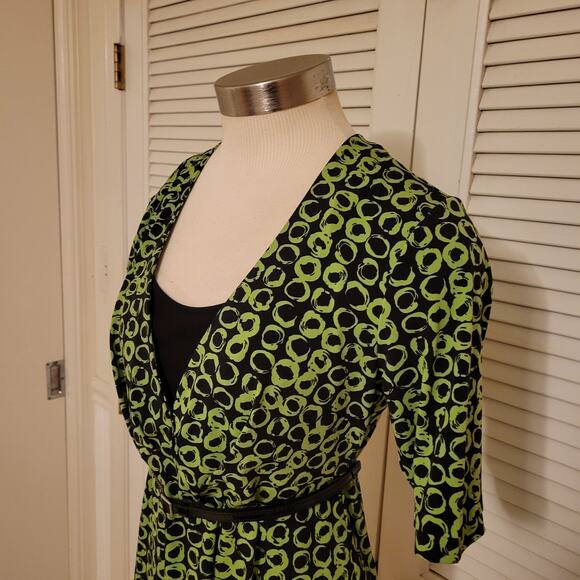 Y2K Surplice Belted Top Green Geometric Print APT.9 Petite Medium Stretchy - Picture 2 of 8
